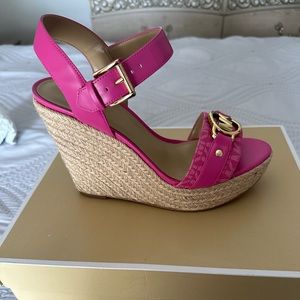 Michael Kors 8.5 Rory wedge